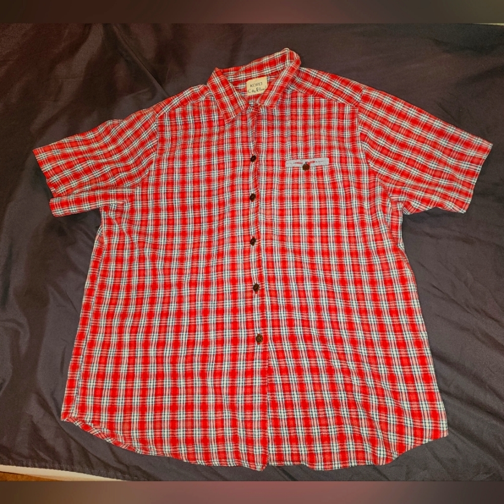 Koret City Blues short-sleeve plaid large female dress shirt.